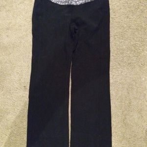 Old Navy active wear black yoga pants. Size XL